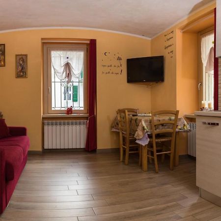 Appartement Goccia Di Resina #Sharingorobie à Serina  Extérieur photo