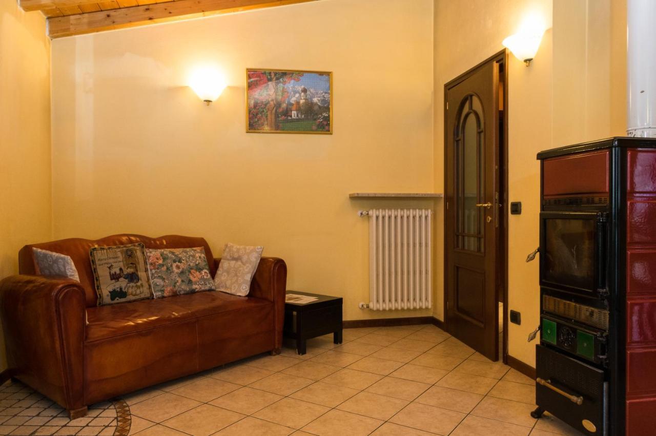 Appartement Goccia Di Resina #Sharingorobie à Serina  Extérieur photo